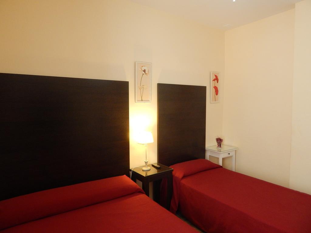Hospederia Marques Hotel Кадис Екстериор снимка