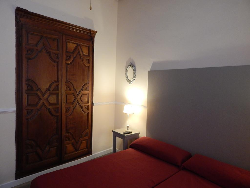 Hospederia Marques Hotel Кадис Екстериор снимка