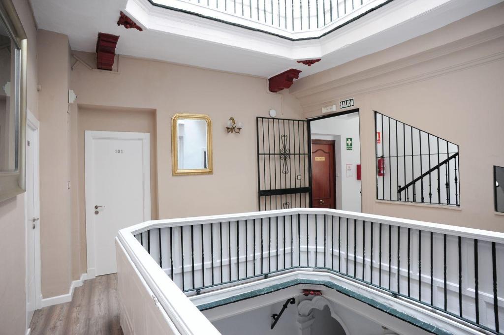 Hospederia Marques Hotel Кадис Екстериор снимка