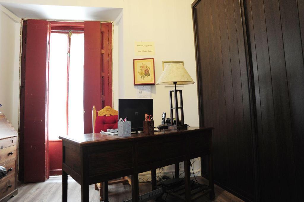 Hospederia Marques Hotel Кадис Екстериор снимка