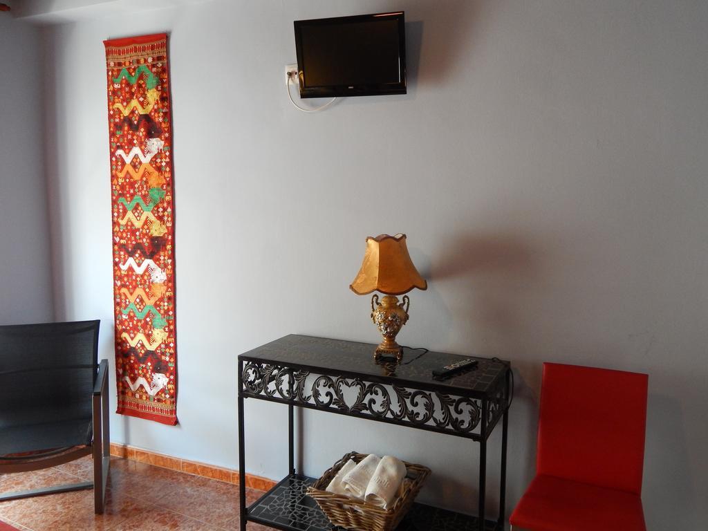 Hospederia Marques Hotel Кадис Екстериор снимка